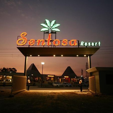 Sentosa Resorts & Water Park Chinchvad 외부 사진