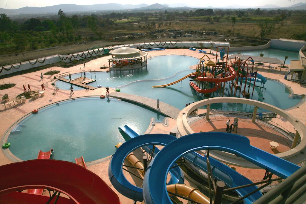Sentosa Resorts & Water Park Chinchvad 외부 사진