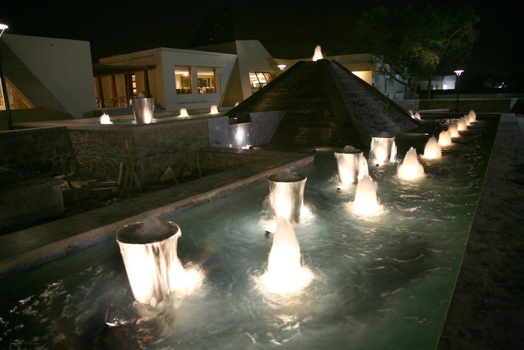 Sentosa Resorts & Water Park Chinchvad 외부 사진