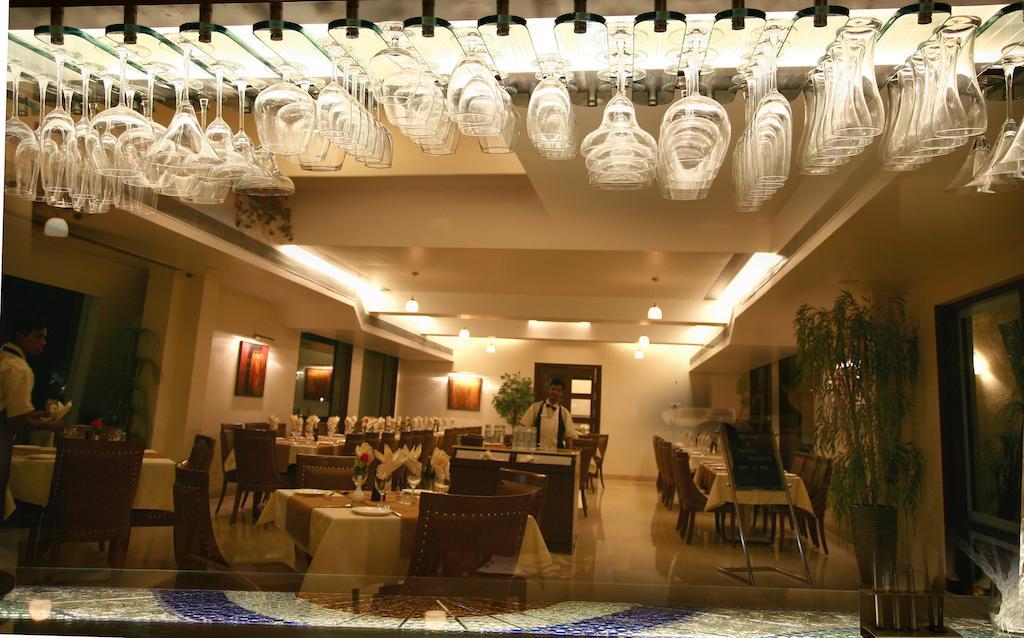 Sentosa Resorts & Water Park Chinchvad 외부 사진
